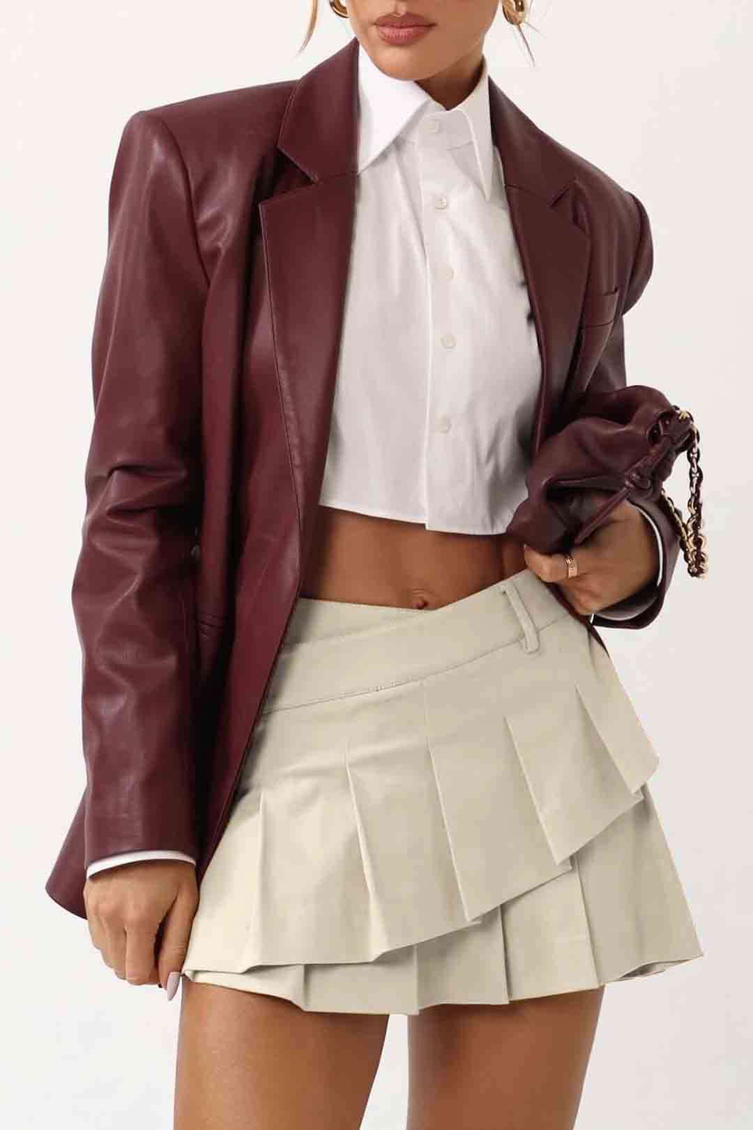 Geplooide asymmetrische minirok