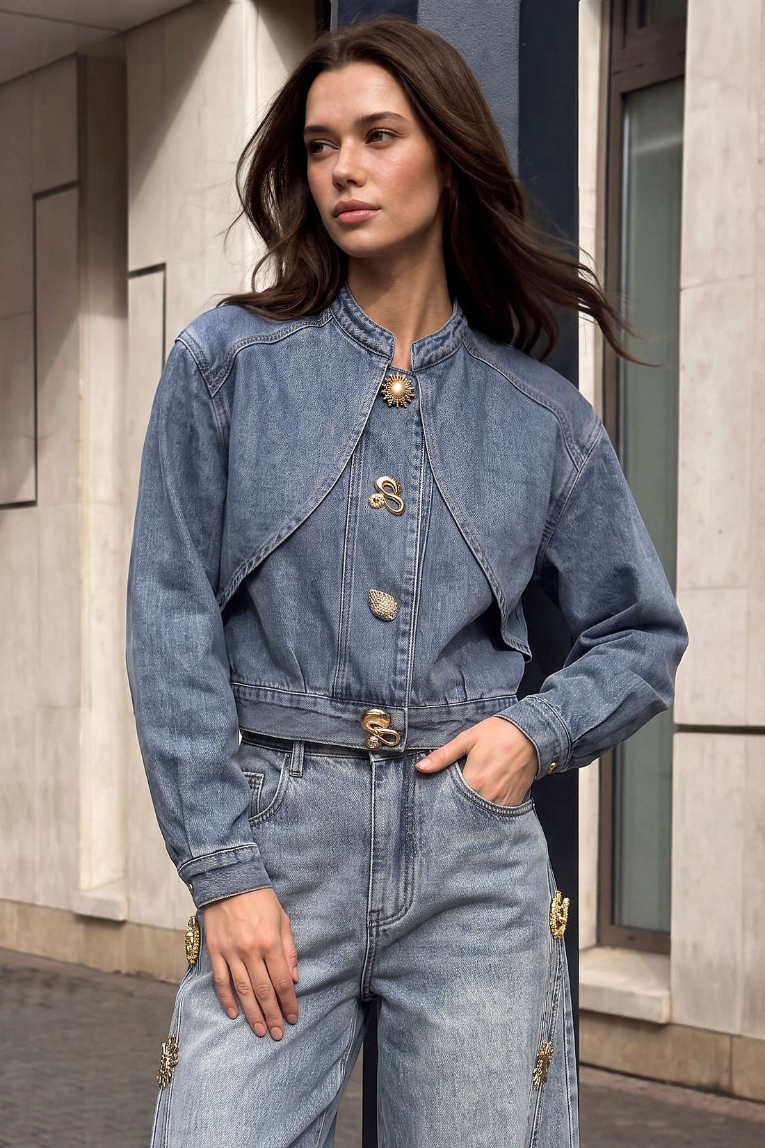 Demi - Denim metallic jasje met knoopjes