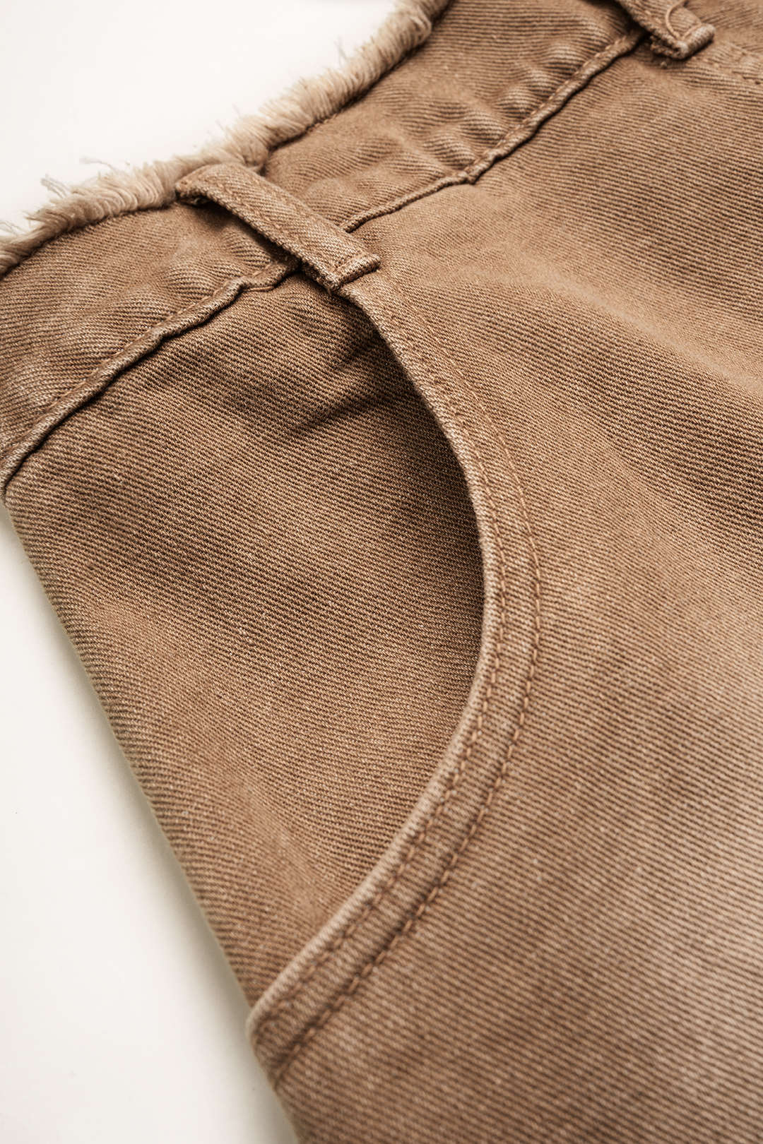 Jeans met zakken en rafelrand