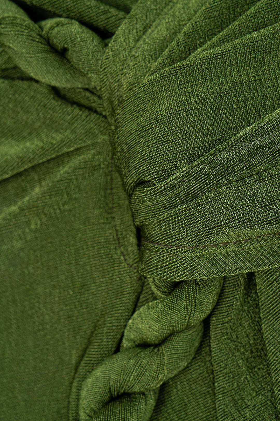 Asymmetrische mouwloze minijurk met drapering