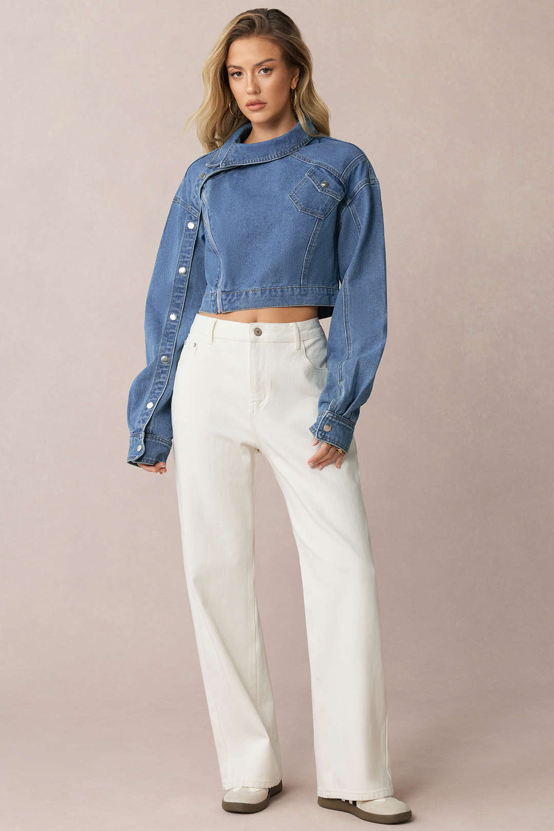 Denim asymmetrisch jasje met rits en lange mouwen