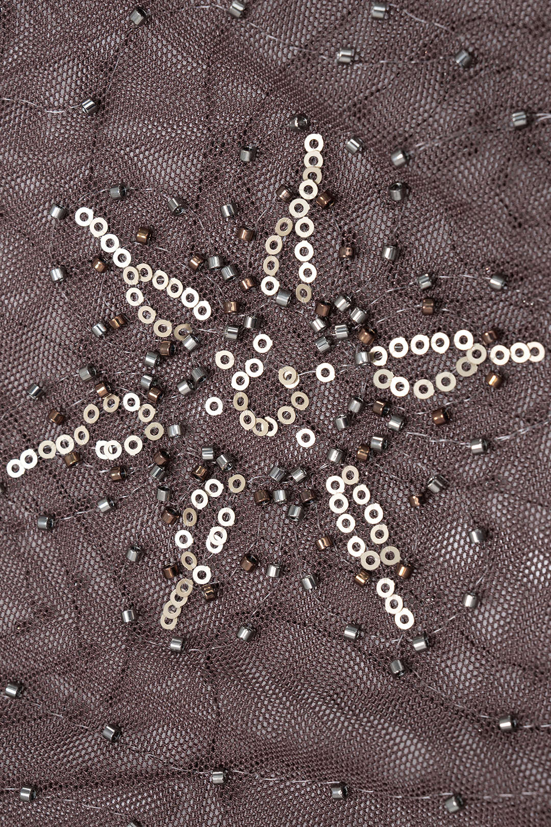 Mesh broek met kralen en smokwerk