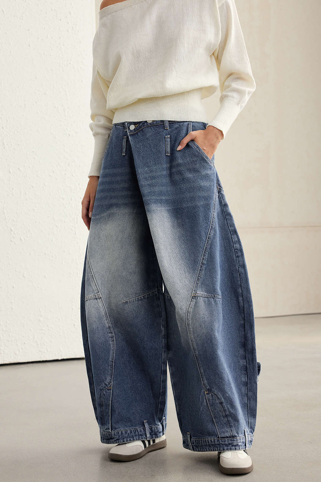 Verwassen jeans met hoge taille en ballonmodel