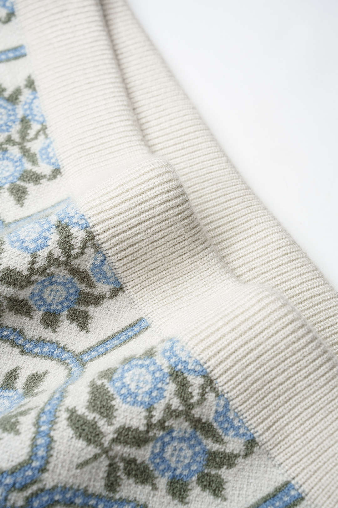 Gebreide bloemenprint minirok