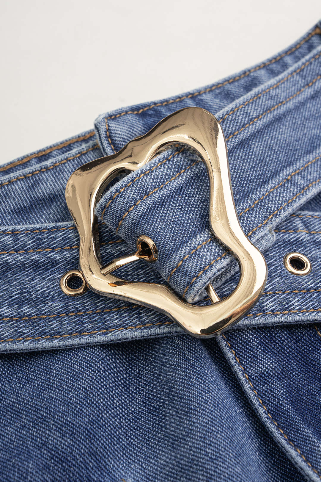 Denim metallic rok met riem, zakken en split