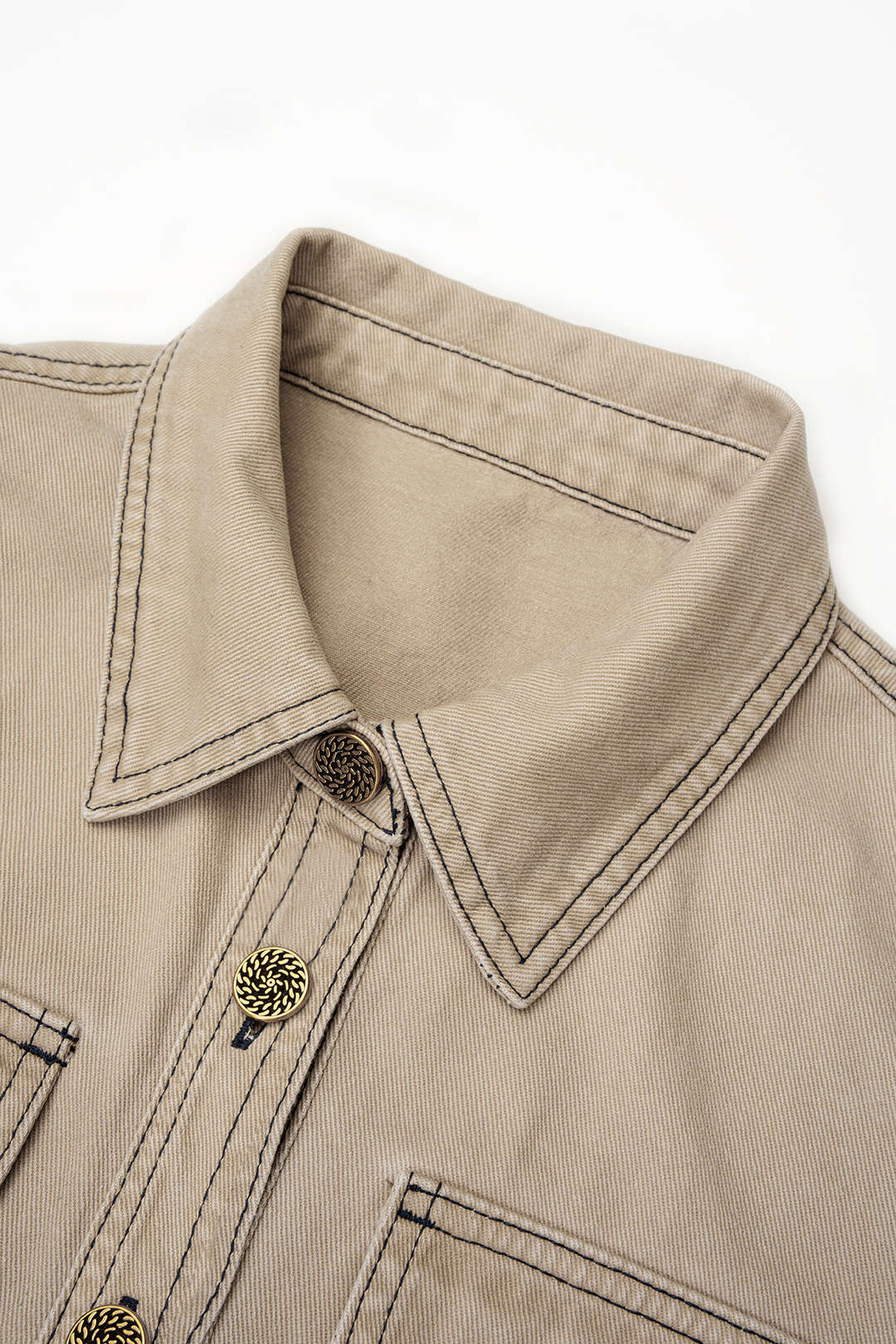 Denim metallic blouse met knoopjes en korte mouwen