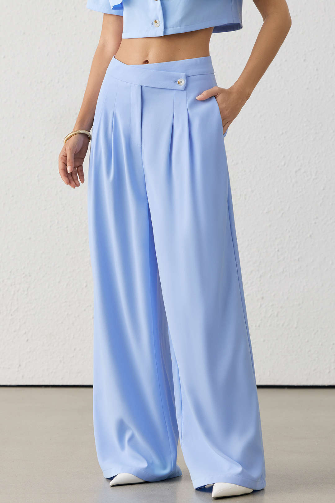Romy - Asymmetrische set met top en broek