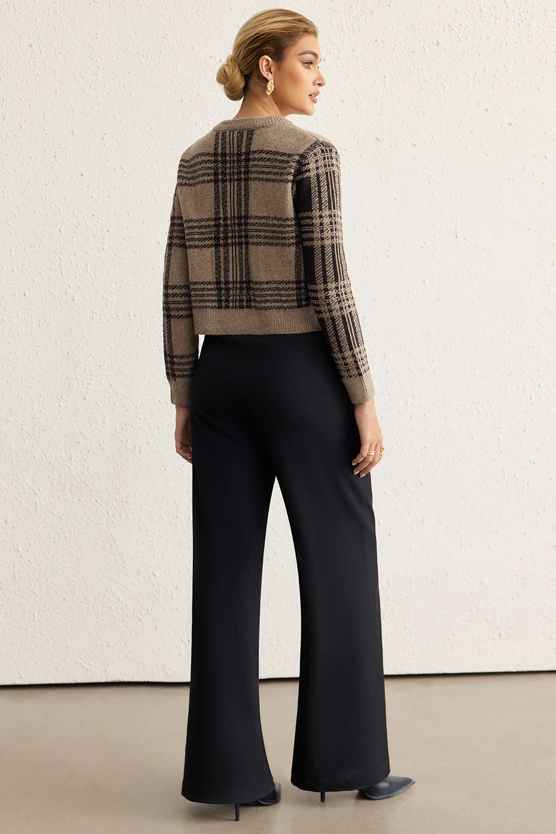 Zara - Gebreid vest met ronde hals en knoopjes