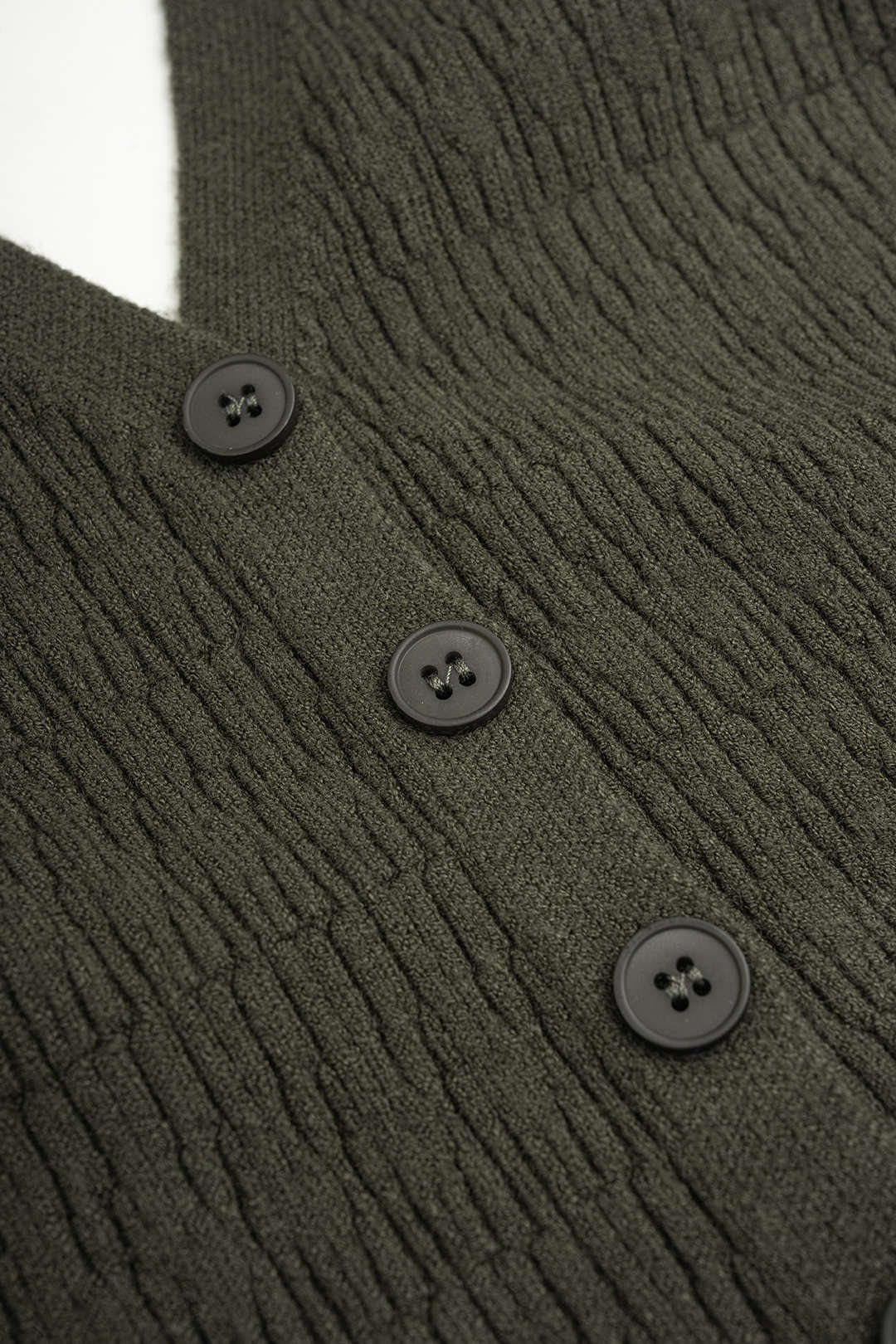 Gebreide top met V-hals, knoopjes en lange mouwen