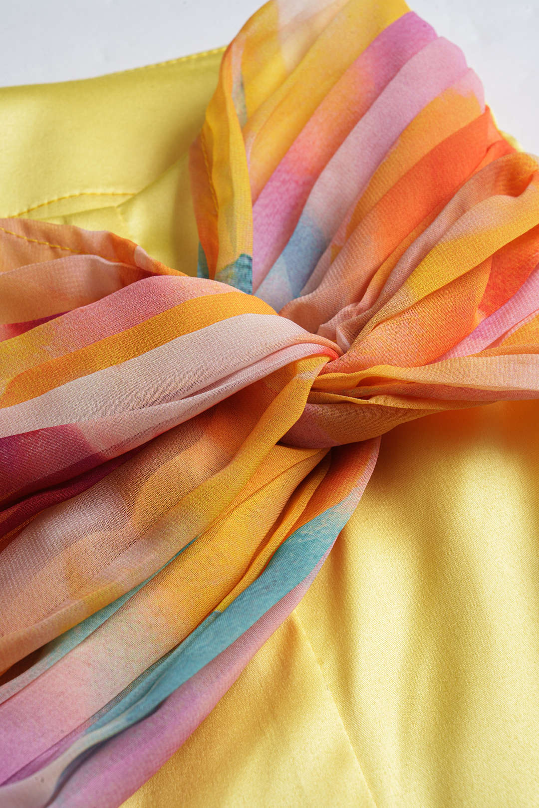 Chiffon satijnen rok met ruches en gedraaid detail