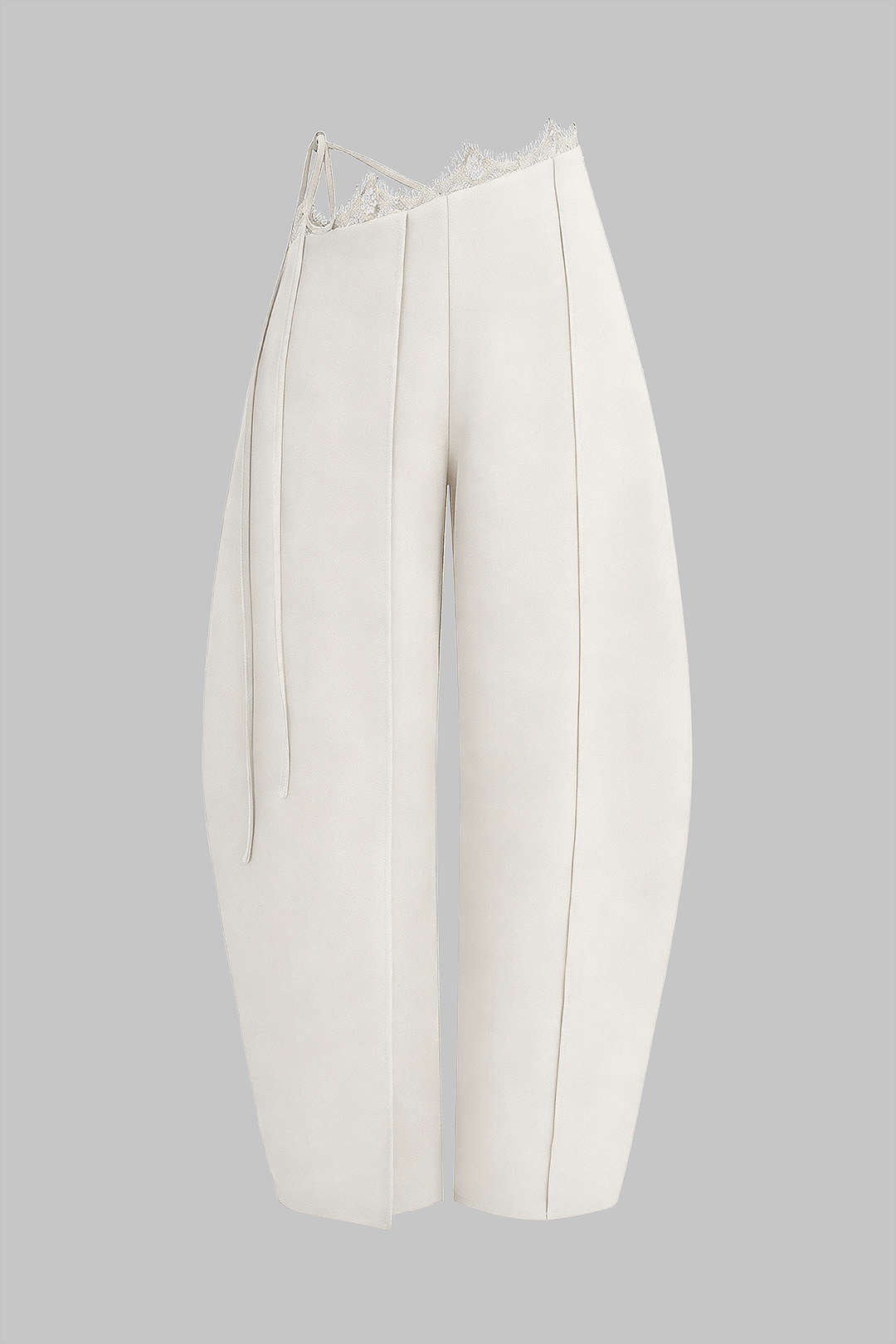 Asymmetrische broek met kanten rand en wijde pijpen