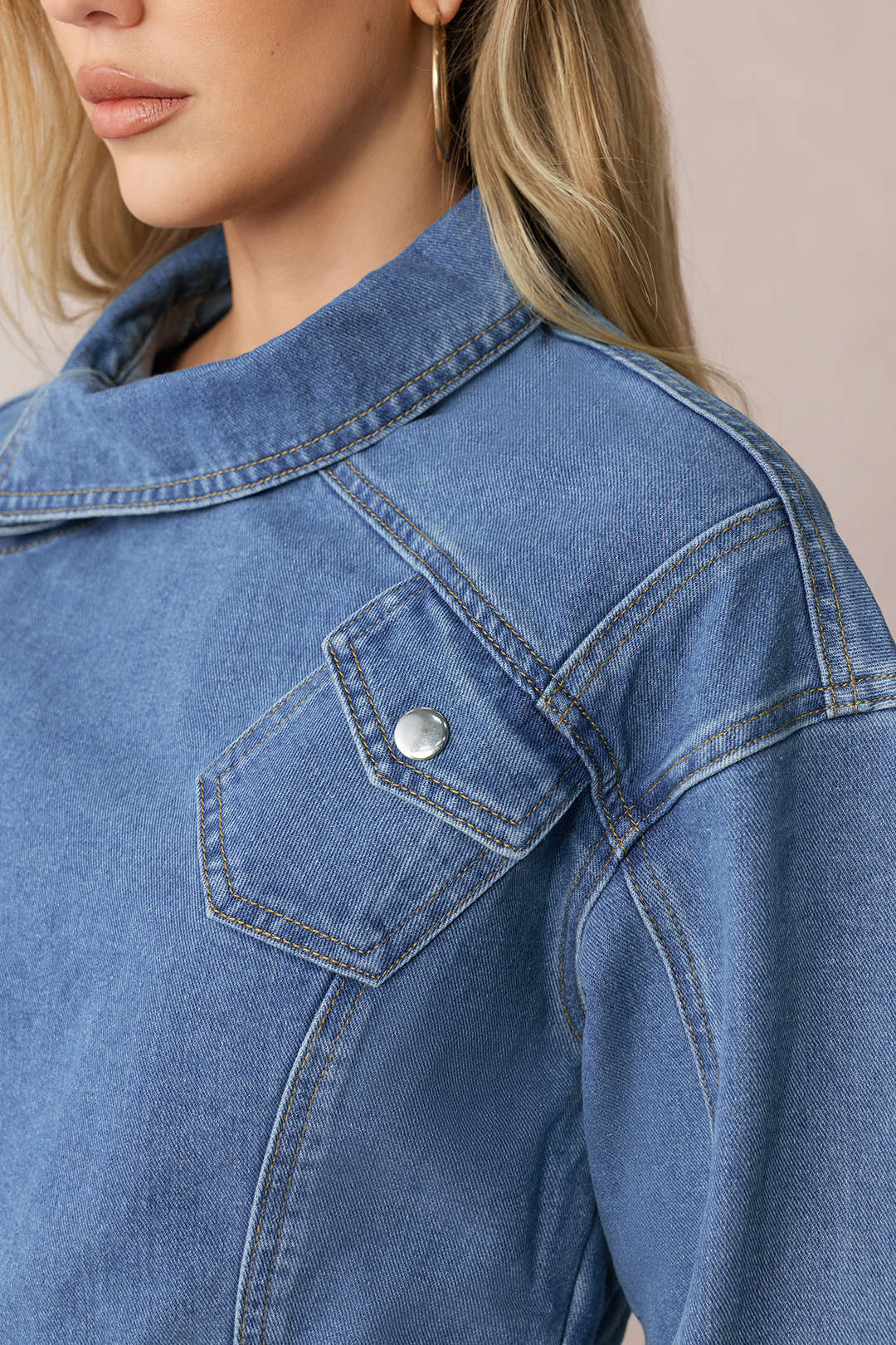 Denim asymmetrisch jasje met rits en lange mouwen