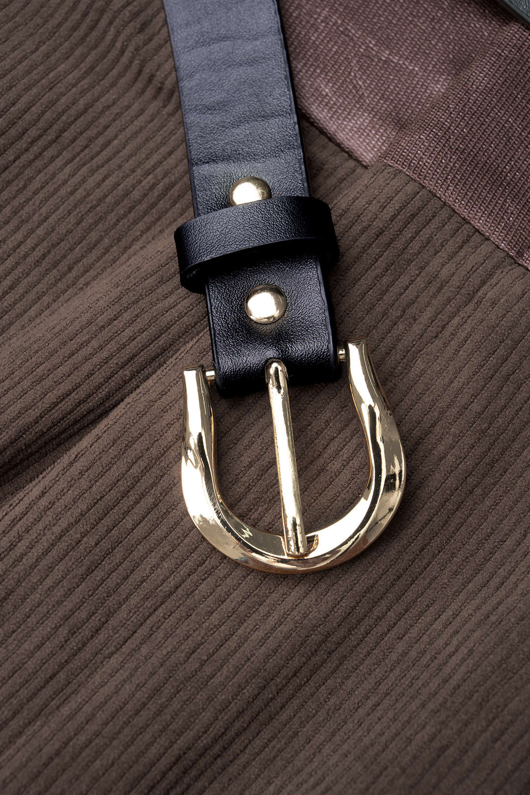 Ribfluwelen patchwork broek met riem en hoge taille