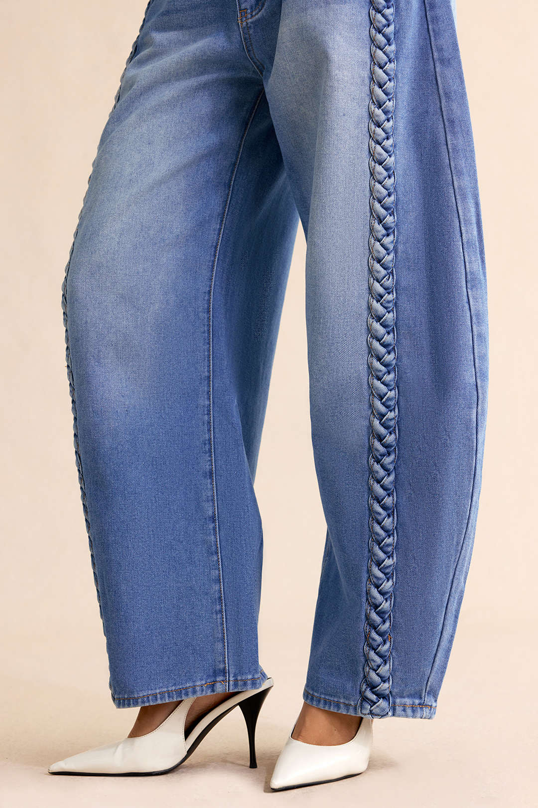 Jeans met zakken, rits en ballonmodel
