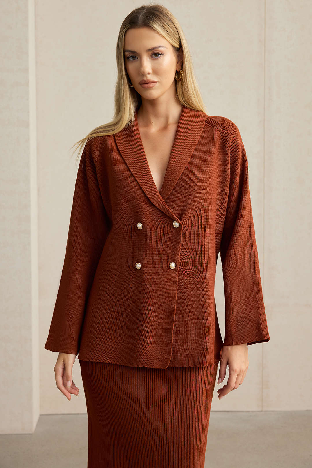 Thea - Gebreide set met vest en rok