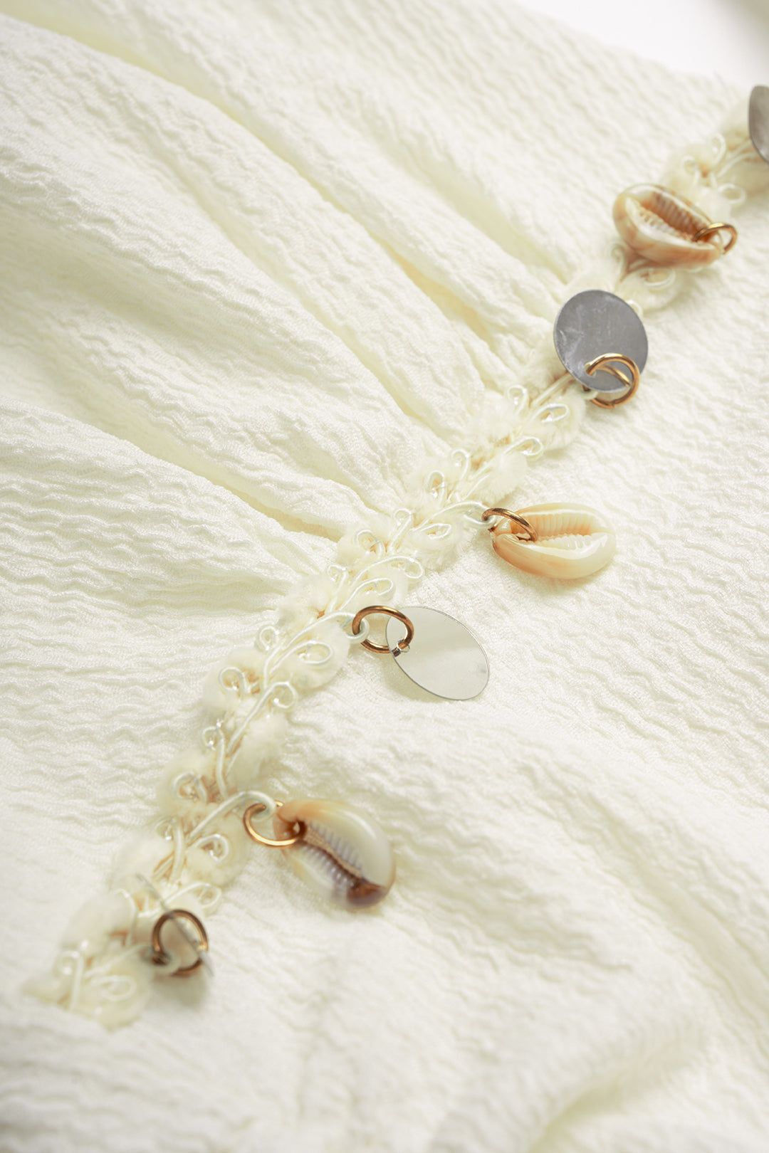 Tanktop met halternek, V-hals en franjes