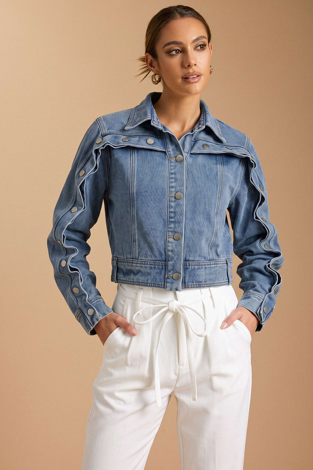 Denim jasje met revers en knoopjes