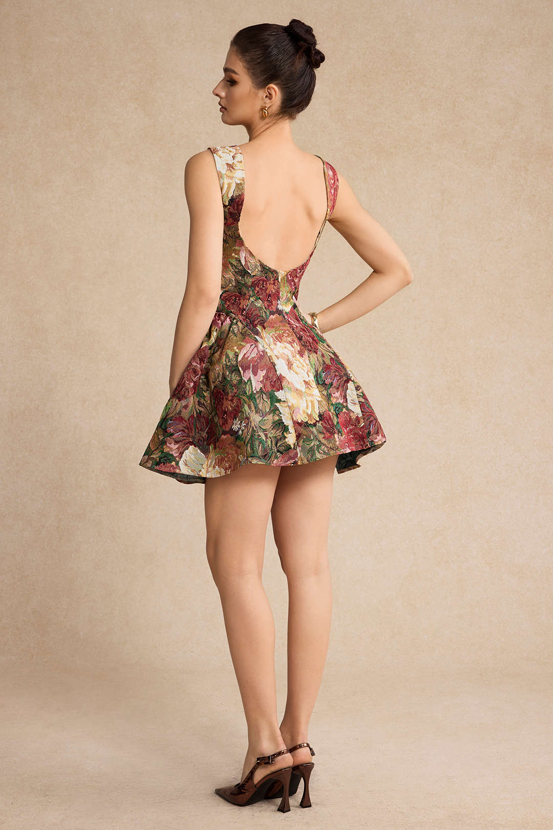 Luna - Jacquard mouwloze minijurk met ruches