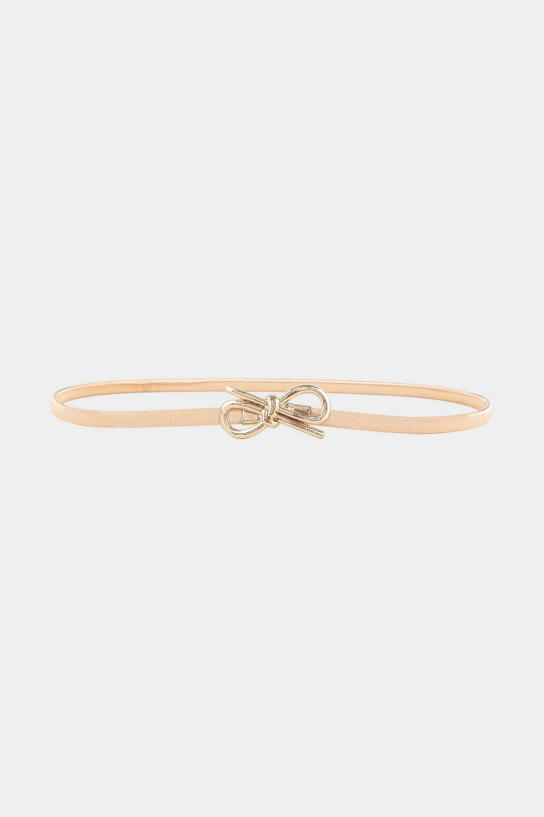 Metallic item met strik en kettingdetail