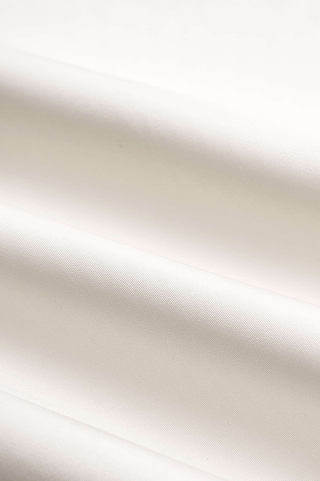 Rok met ruches en knoopdetail