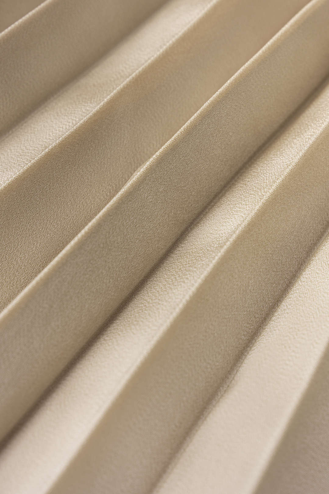 Geplooide mouwloze maxijurk met strapless pasvorm