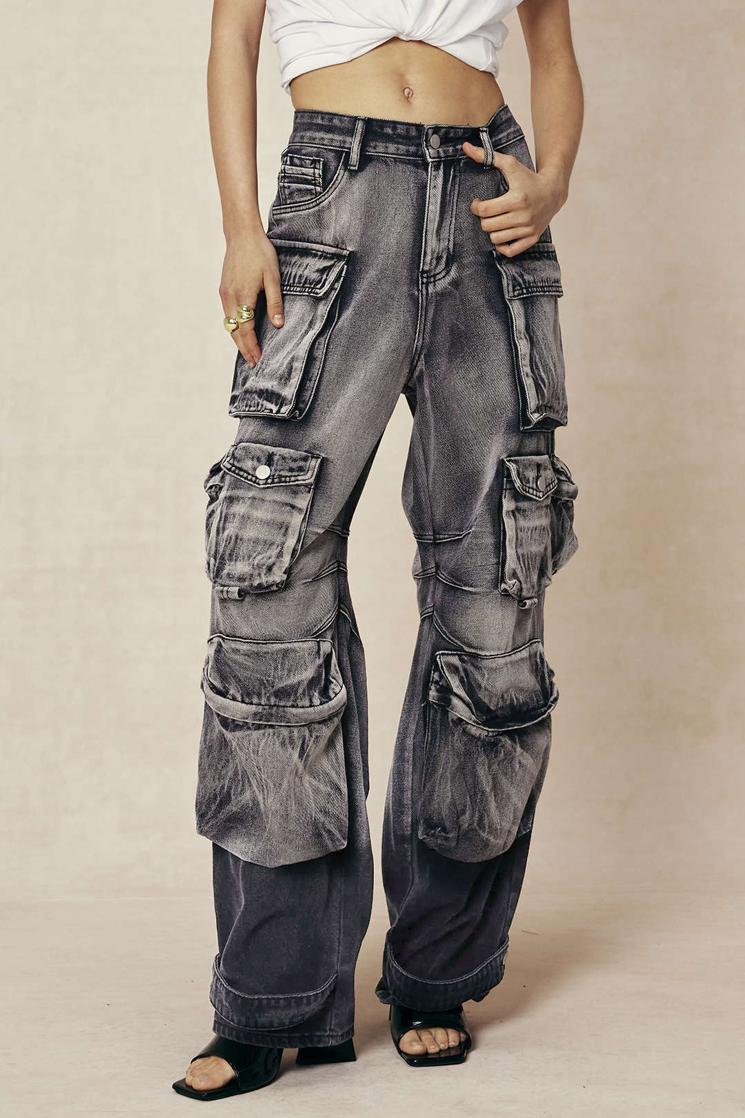 Gaia - Jeans met zakken, wijde pijpen en cargozakken