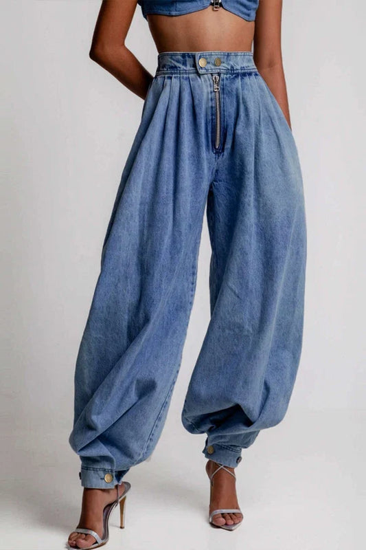 High-waisted denim jeans with a zip fly and balloon fit