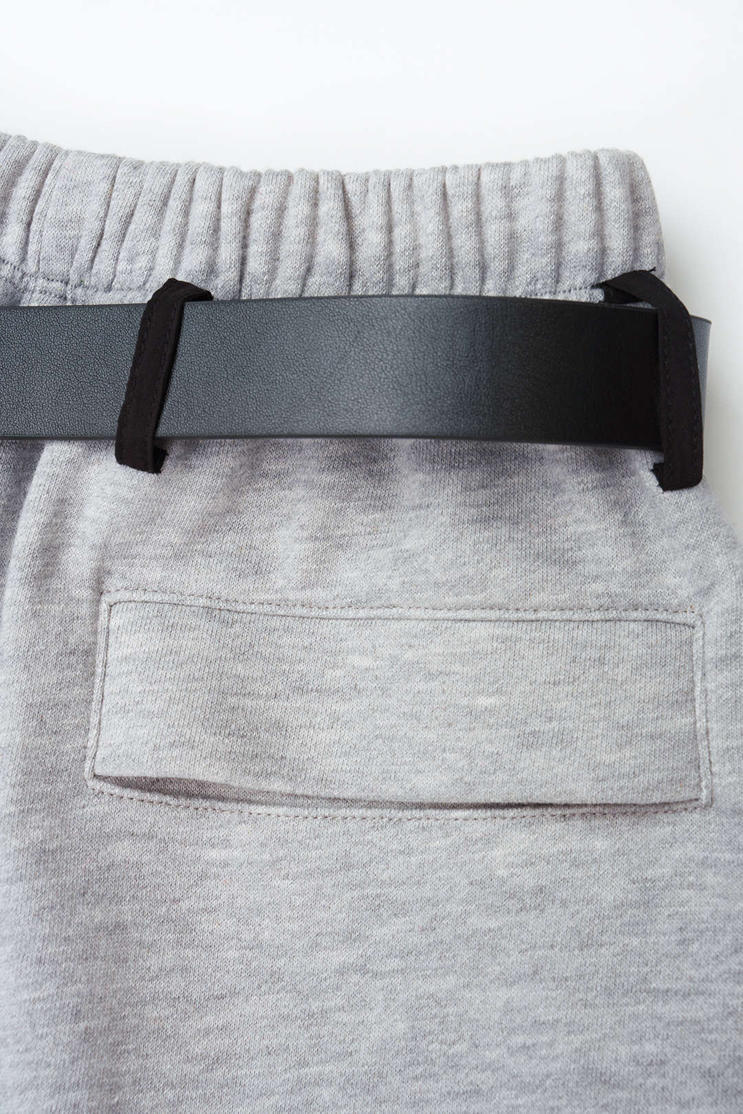 Broek met riem, zakken en ballonmodel