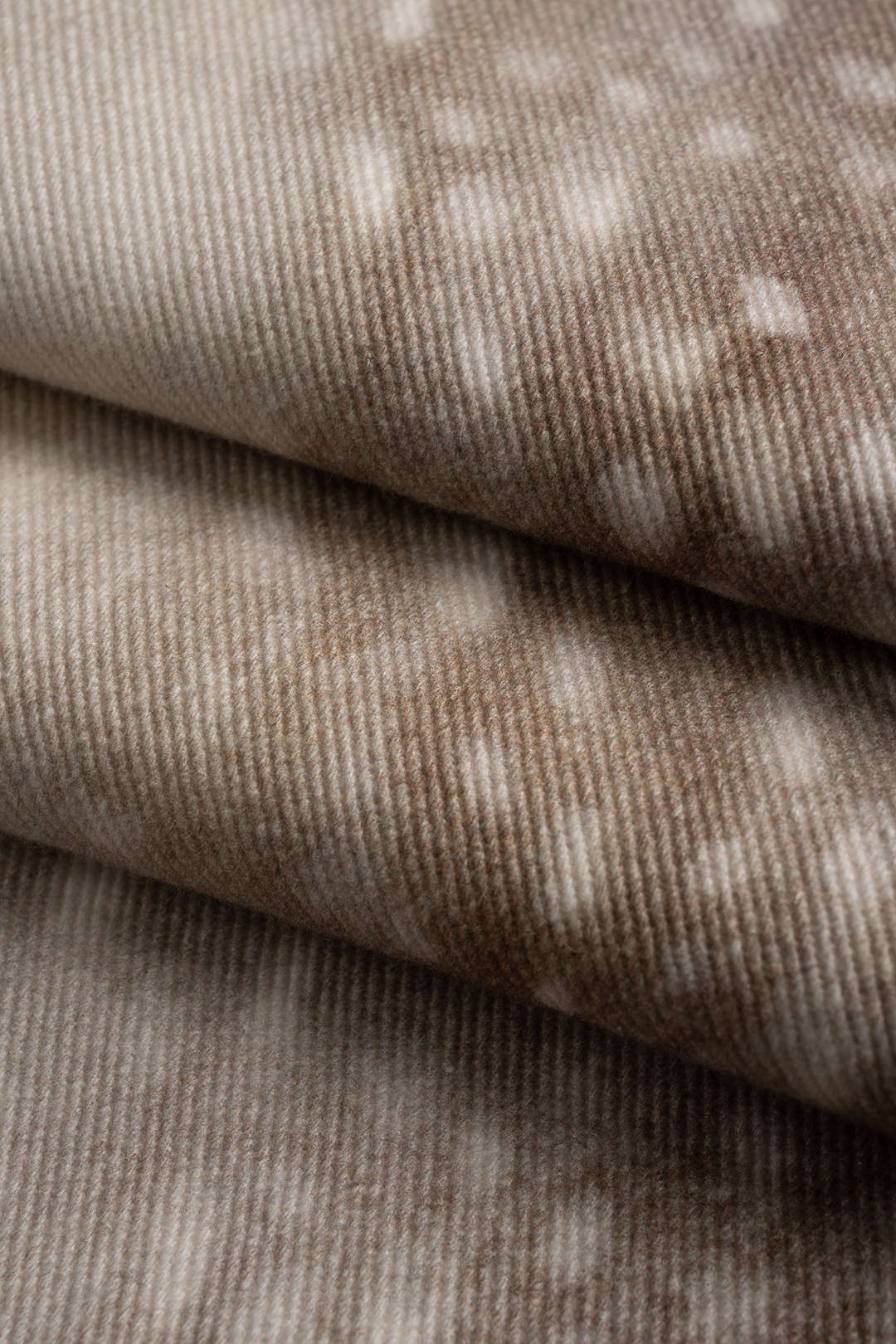 Gestipte jeans met rits en zakken