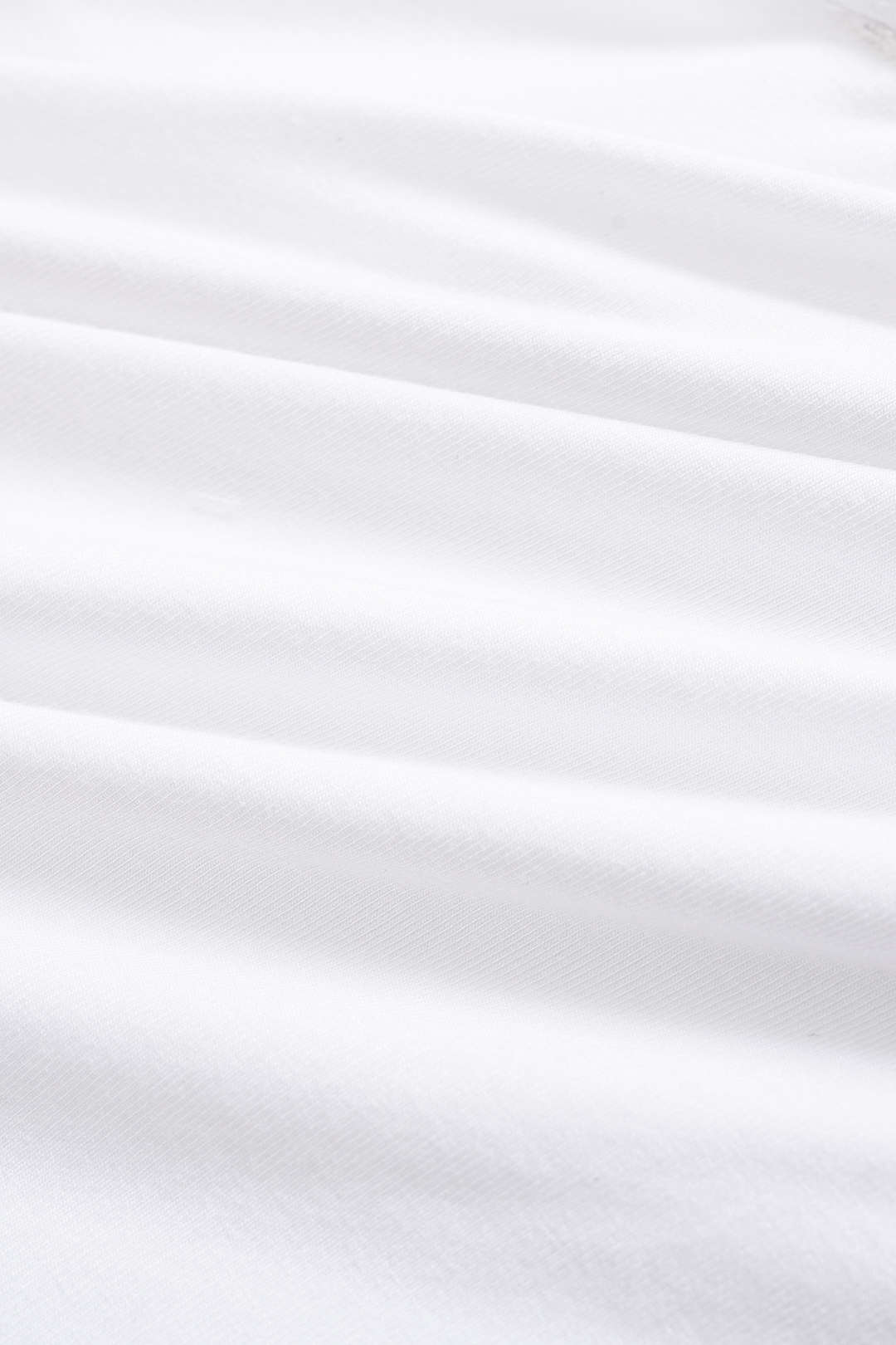 Mona - Metallic top met kettingdetail