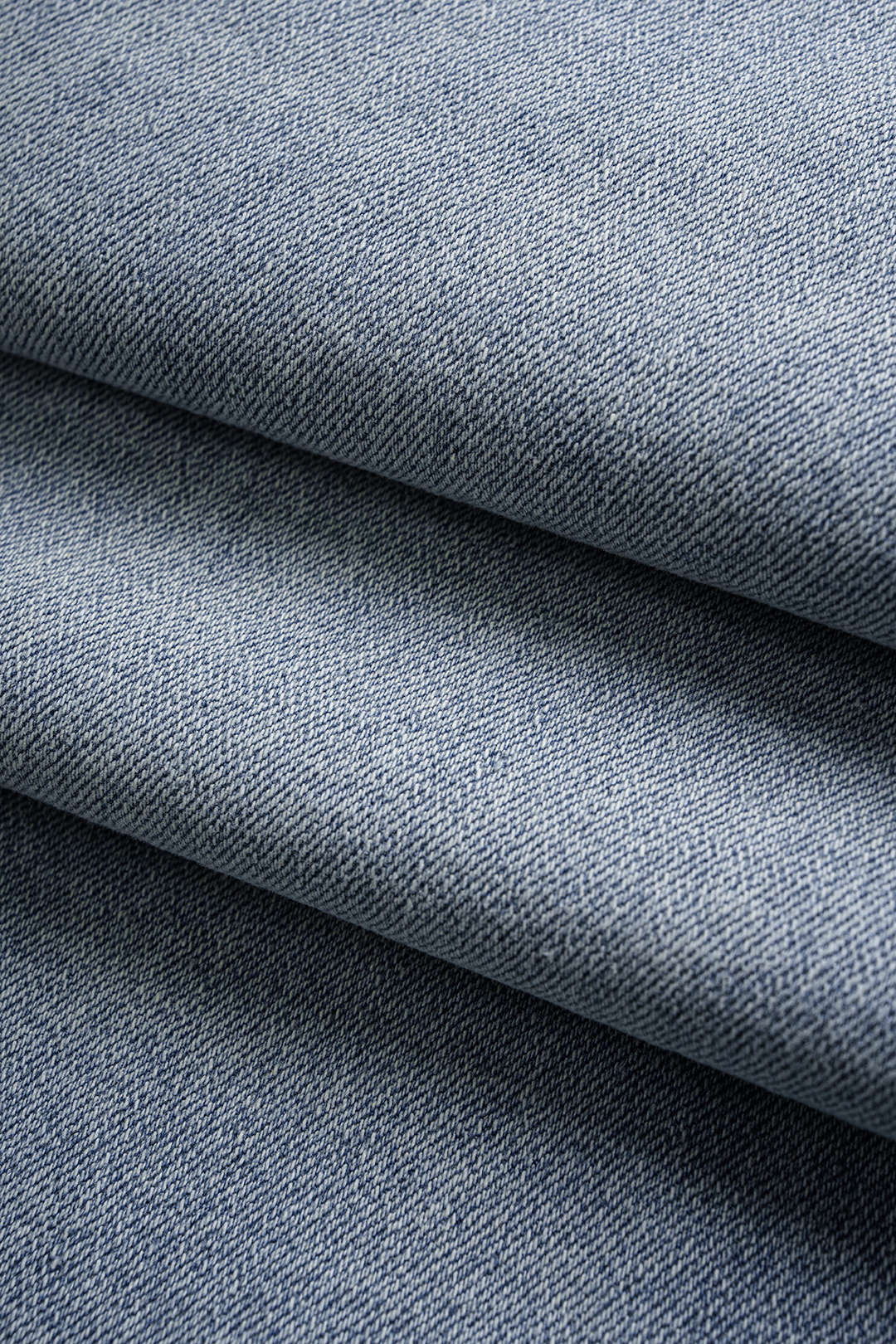 Denim rok met riem, knoopjes en hoge taille
