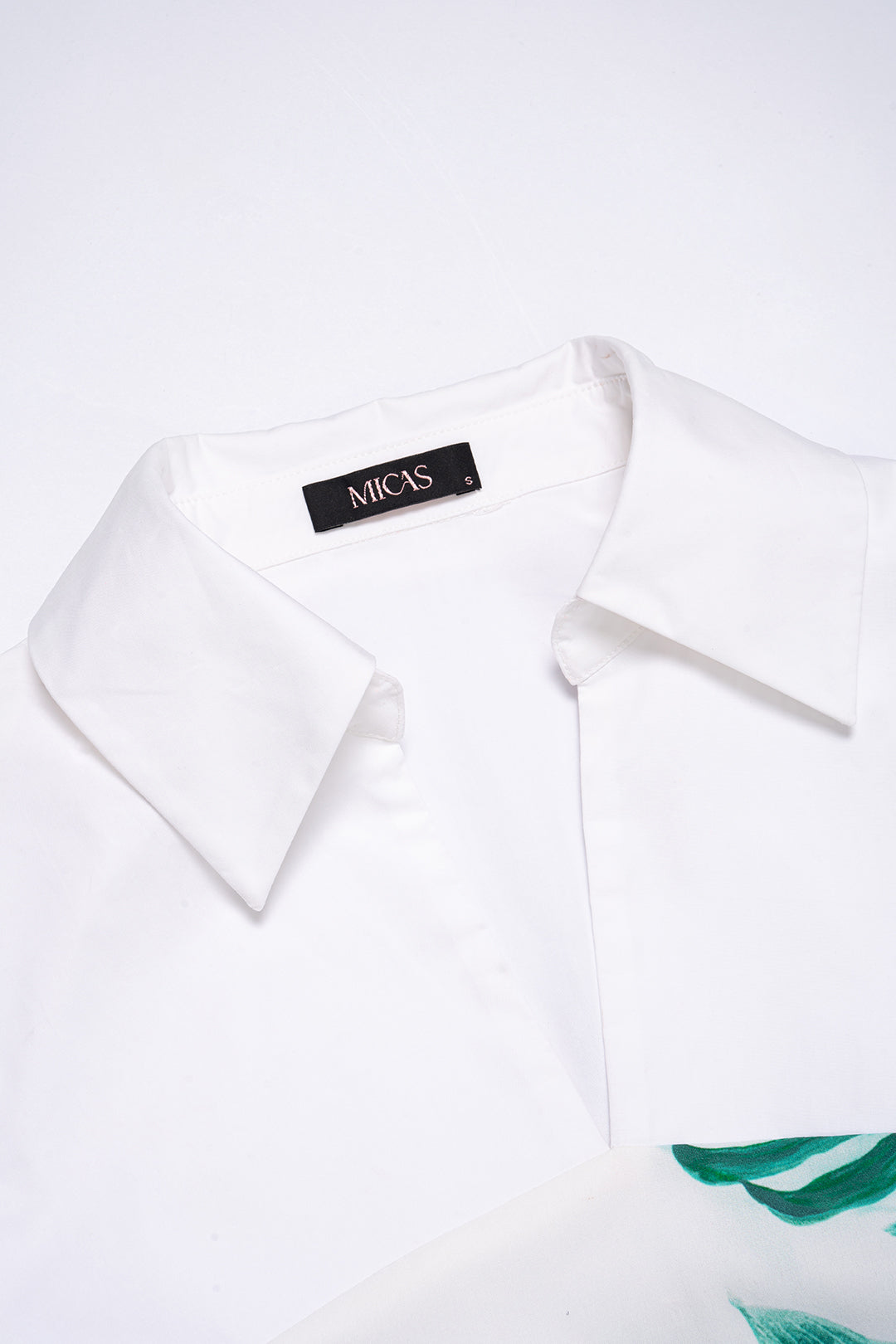 Sofie - Blouse met V-hals en korte mouwen