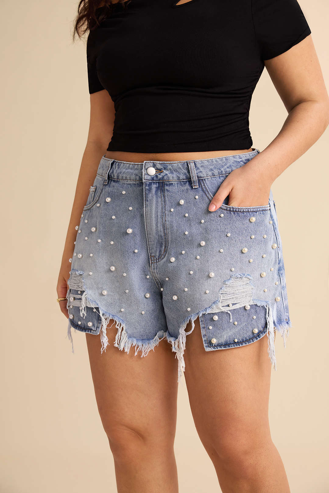 Lara - Denim short met hoge taille en kralen