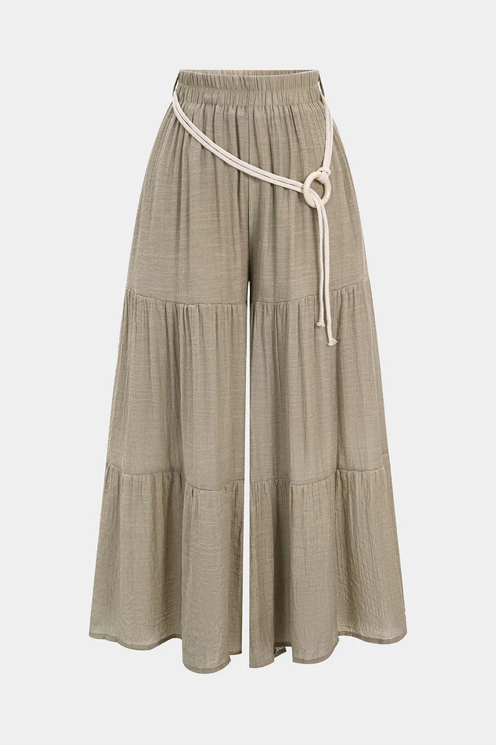 Trousers with belt, pleats, high waist and wide legs