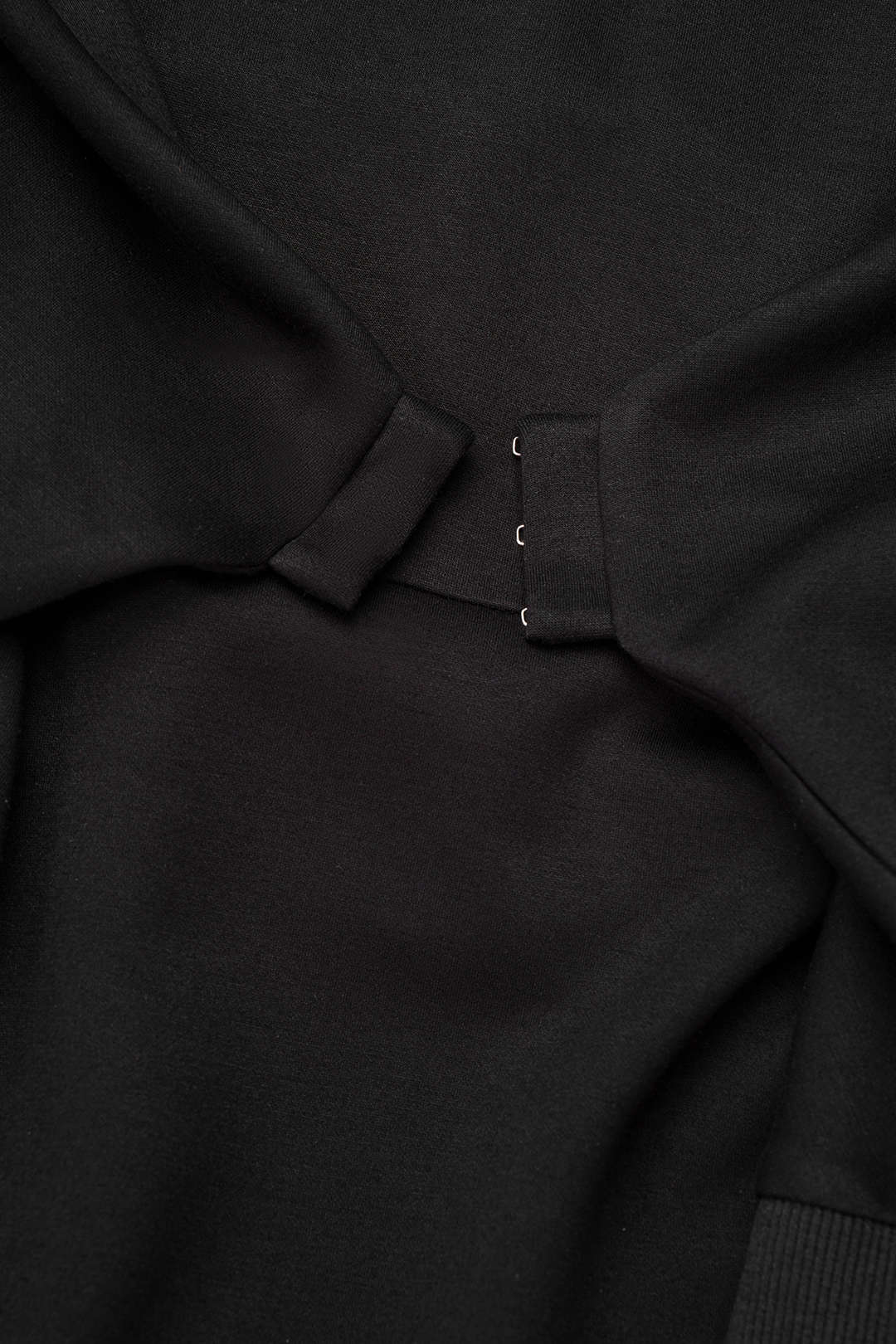 Leren-look patchwork hoodie met V-hals en lange mouwen