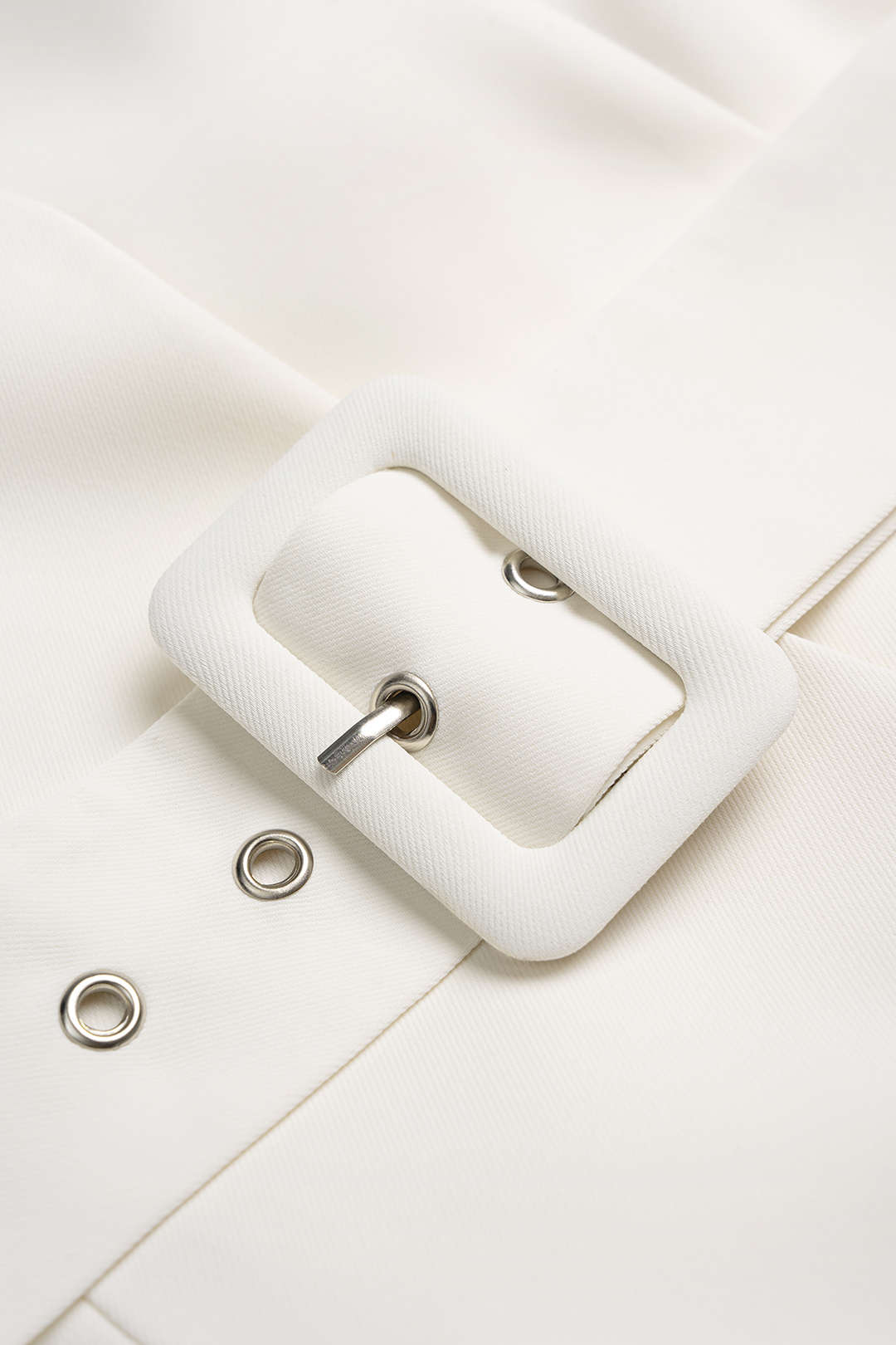 Gilet met reverskraag en riem