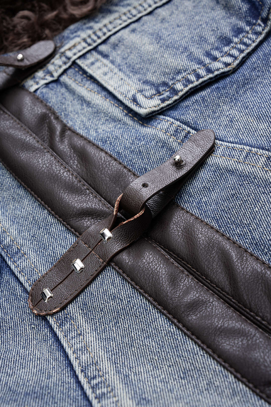 Denim patchwork item met zakken