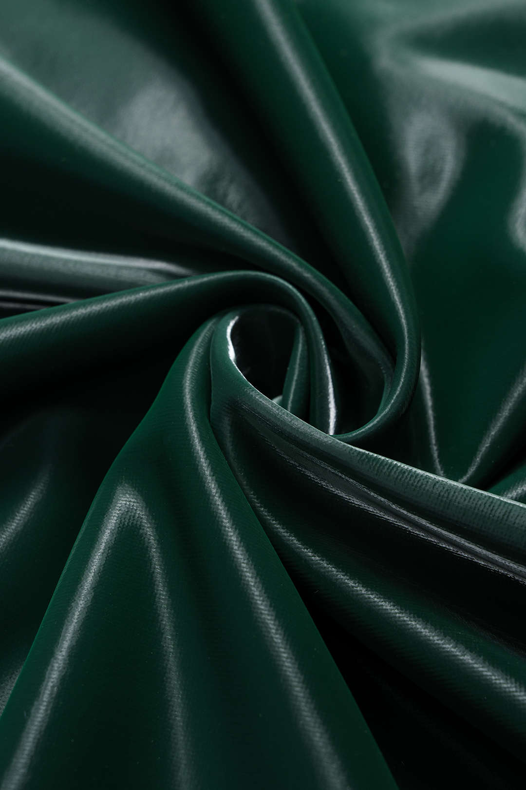 Metallic mouwloze midijurk met ruches en vierkante hals