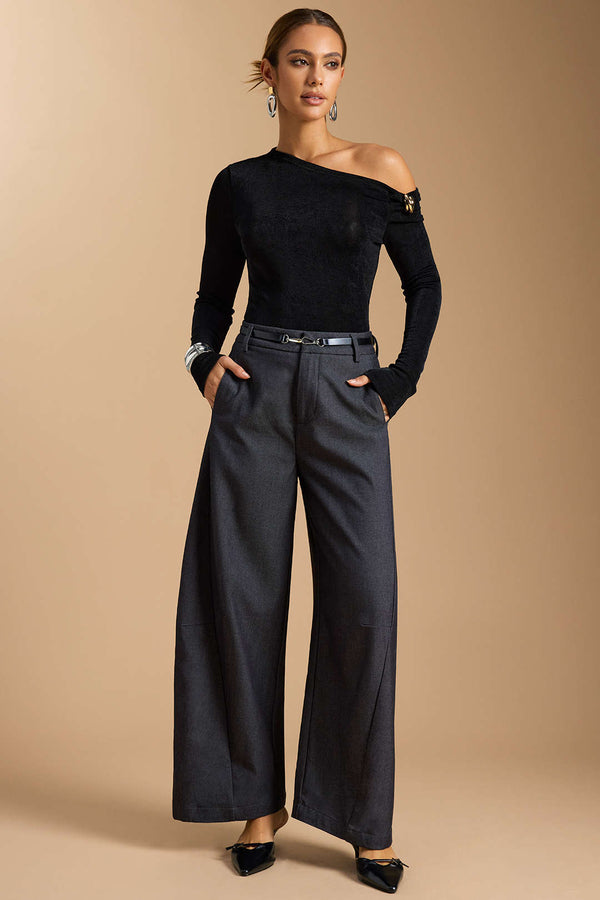 Pantalon met rits, riem en wijde pijpen