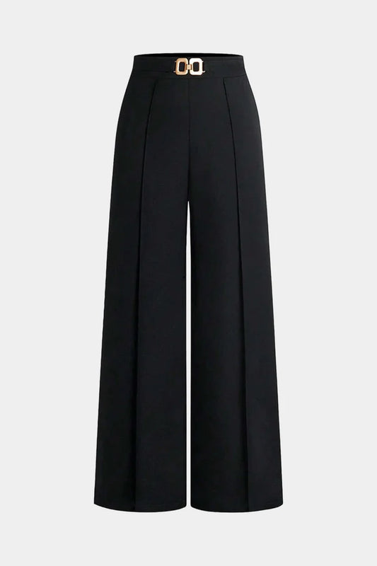 Solid trousers with a belt and wide legs