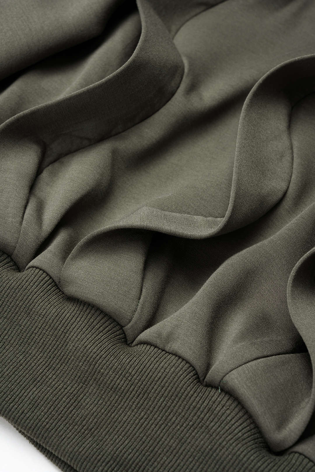 Sweater met één schouder, volants en lange mouwen