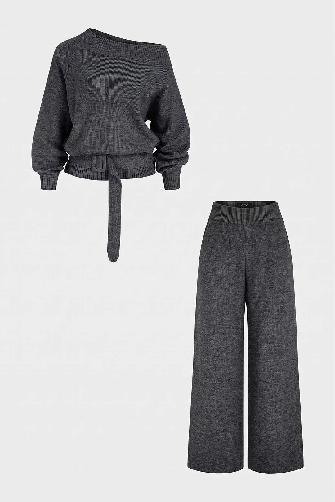 Gebreide set met sweater en broek