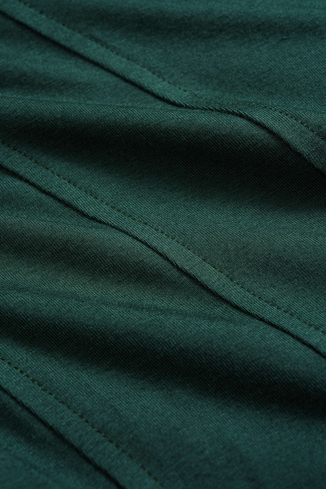 Metallic mouwloze midijurk met ruches en vierkante hals