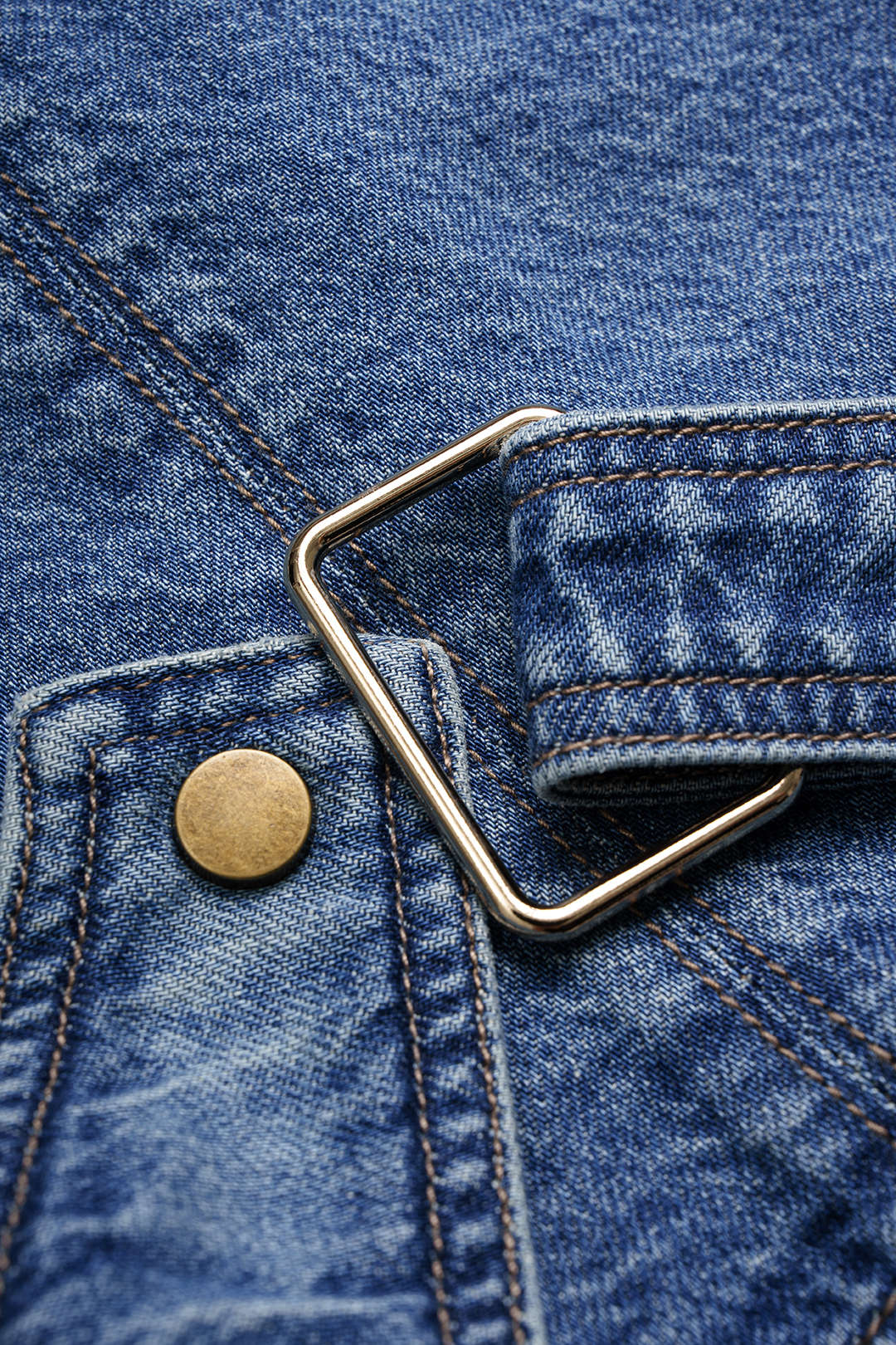 Denim cropped blouse met revers, knoopjes en korte mouwen