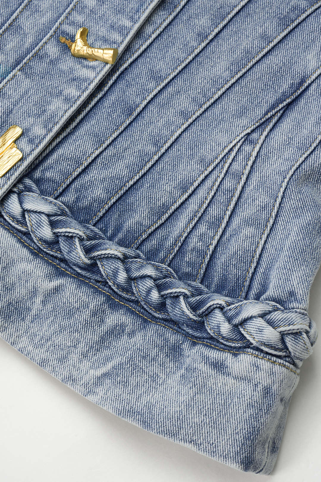 Esmee - Denim metallic jasje met knoopjes