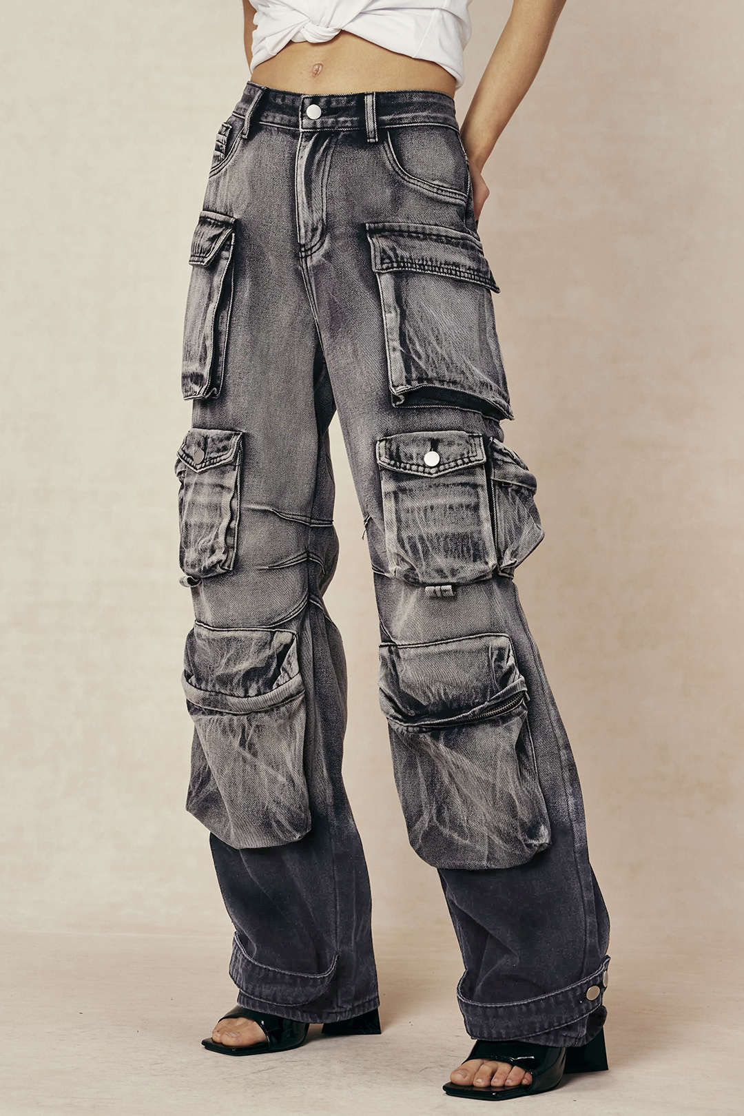 Gaia - Jeans met zakken, wijde pijpen en cargozakken