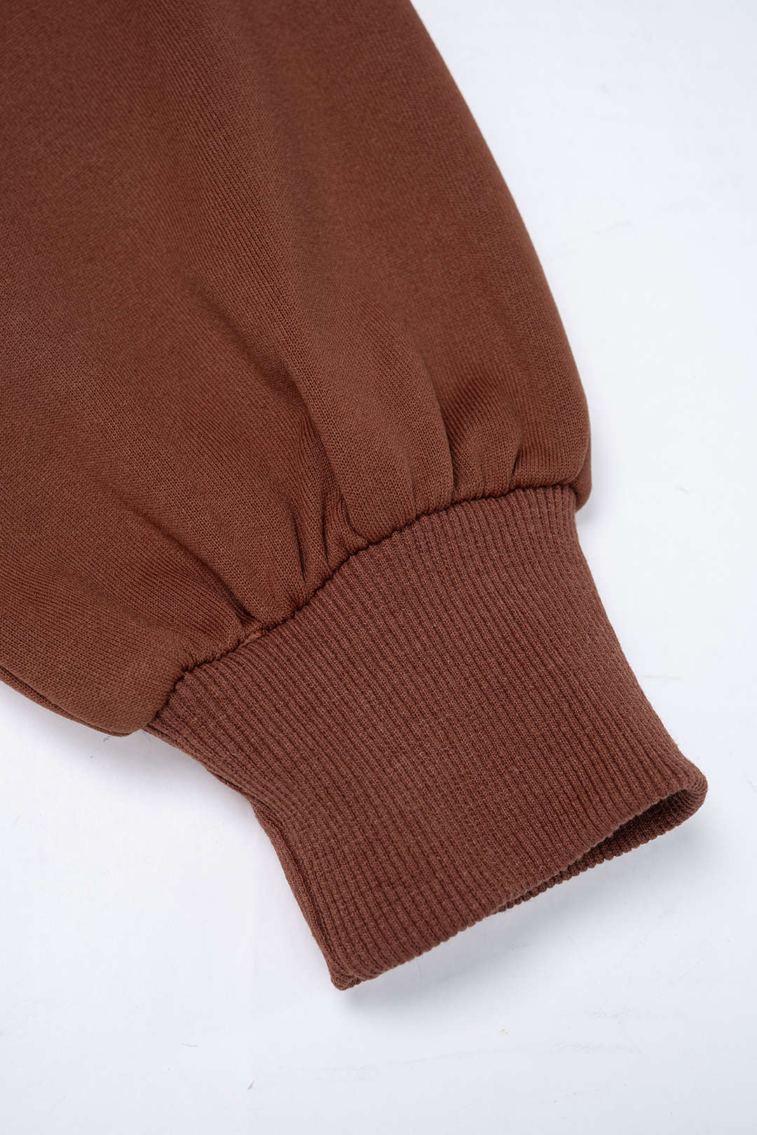 Asymmetrische sweater met halternek en lange mouwen