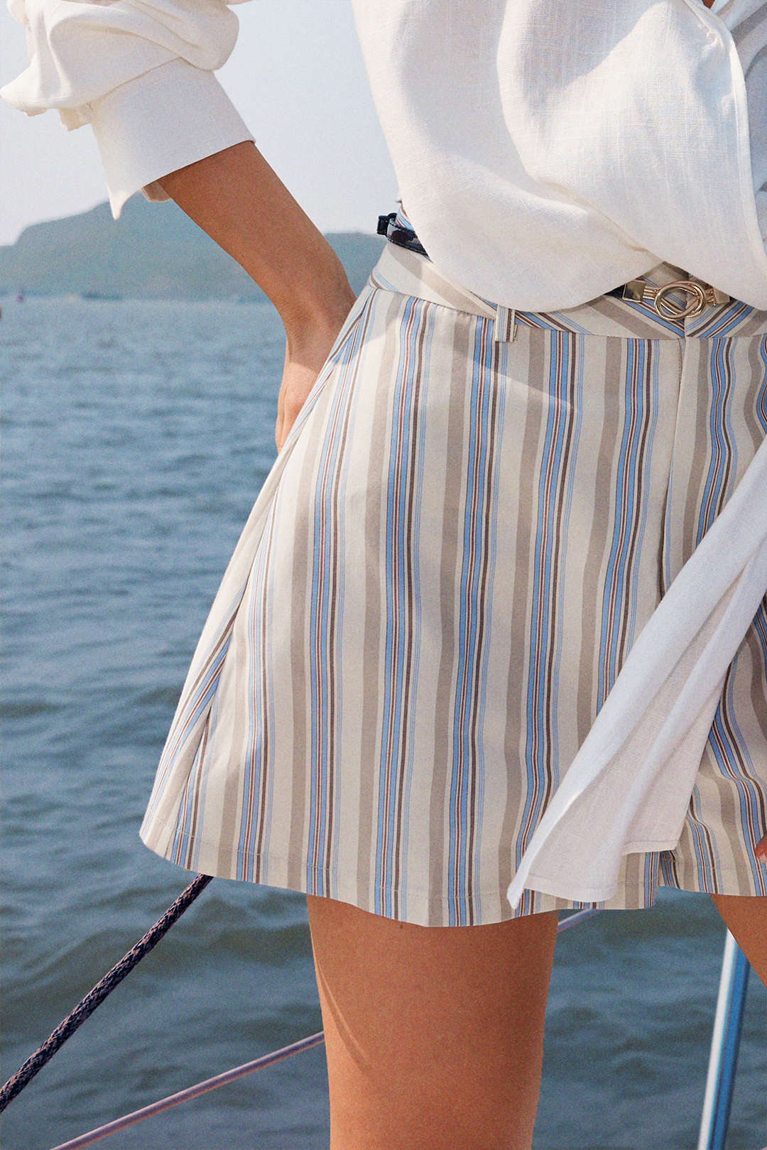 Gestreepte short met hoge taille en wijde pijpen