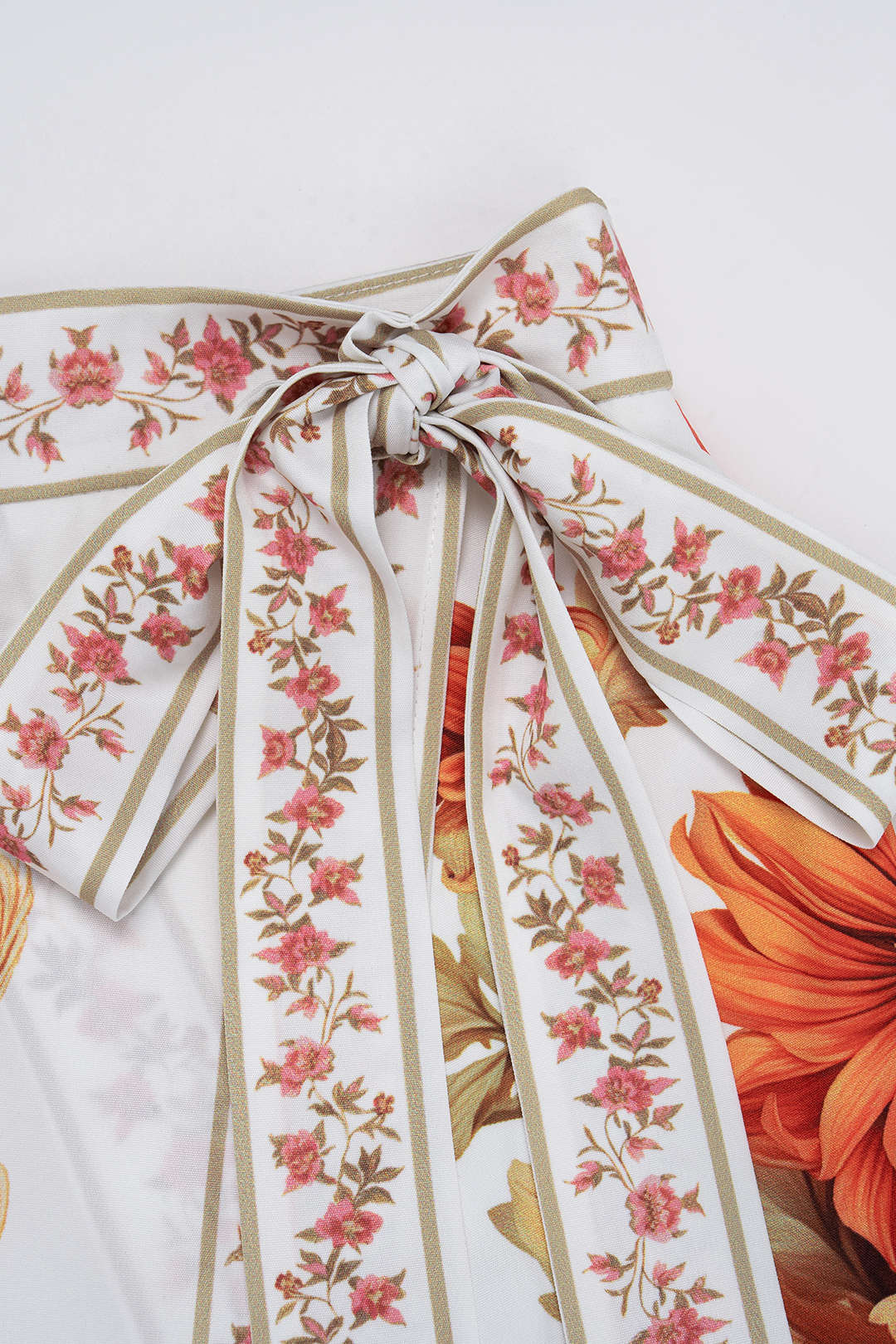 Bloemenprint asymmetrische short