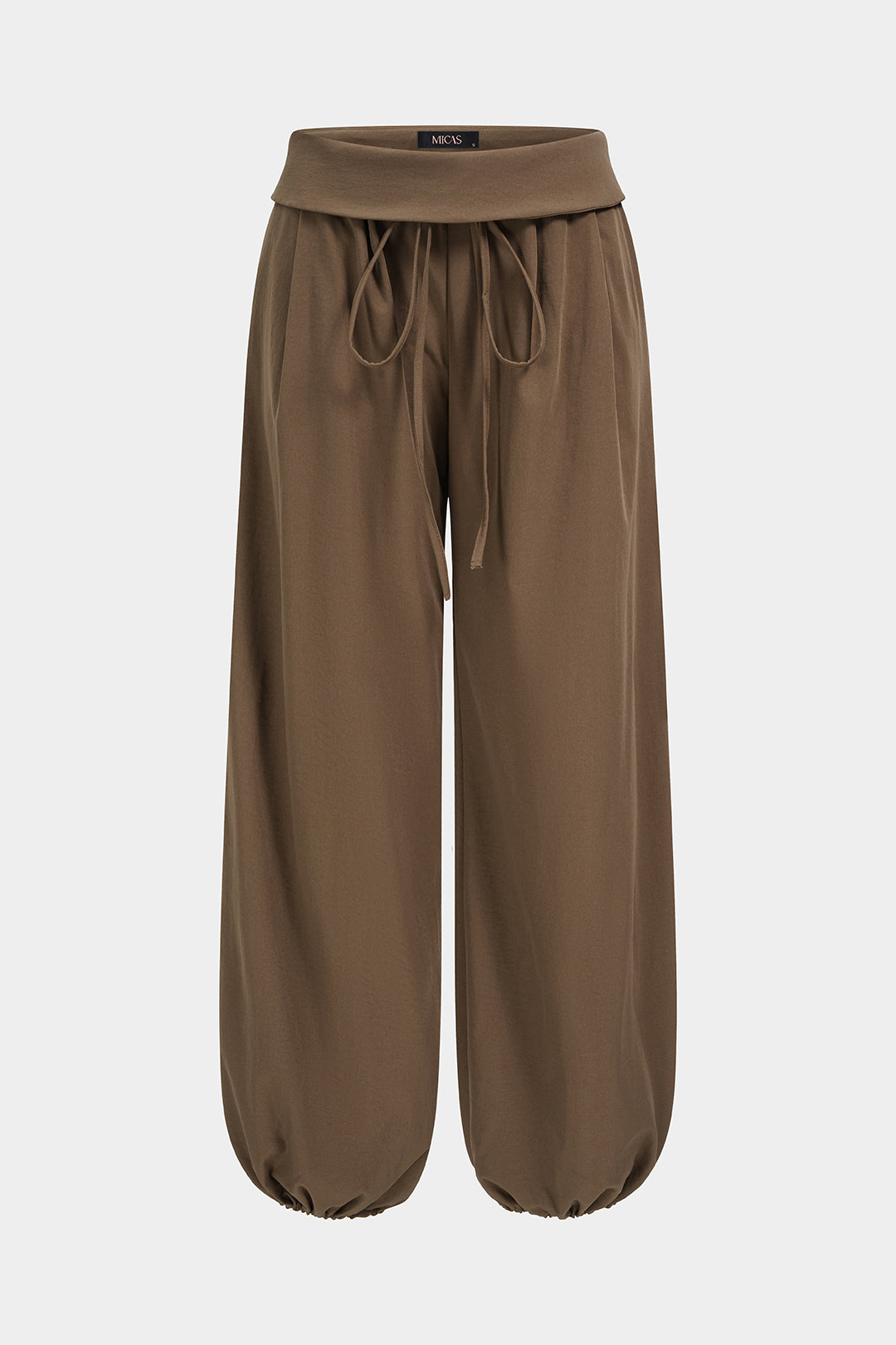 Broek met strik en ballonmodel